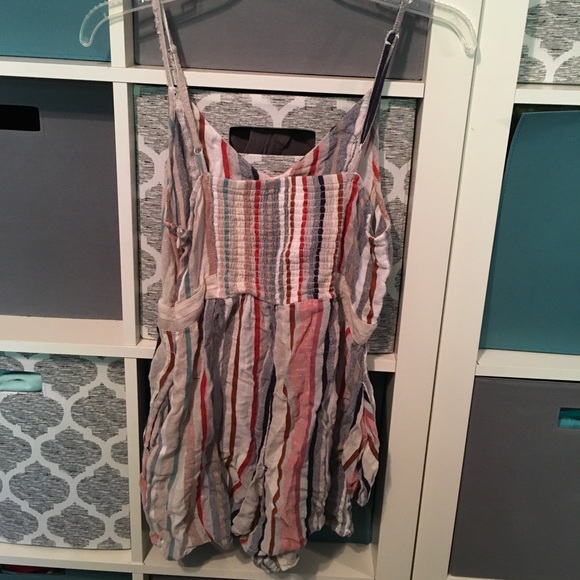 Romper - Picture 2 of 3